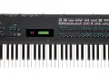 Czarny syntezator Yamaha DX7s z klawiaturą i panelem sterowania. Ikona muzyki z lat 80.