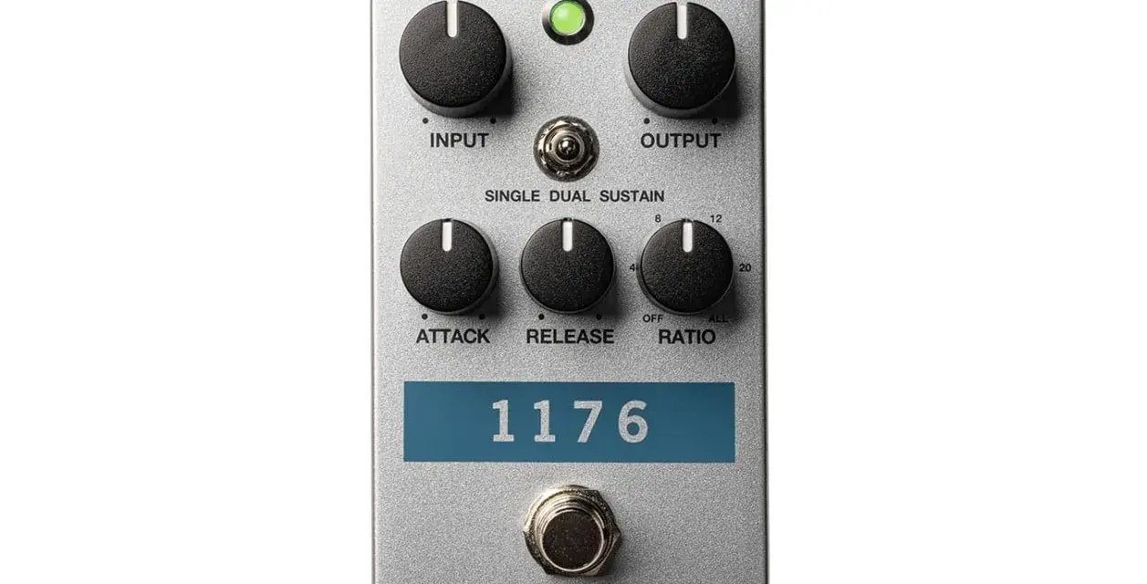 Srebrny efekt gitarowy 1176 compressor z pokrętłami Input, Output, Attack, Release, Ratio i przełącznikiem Single Dual Sustain.