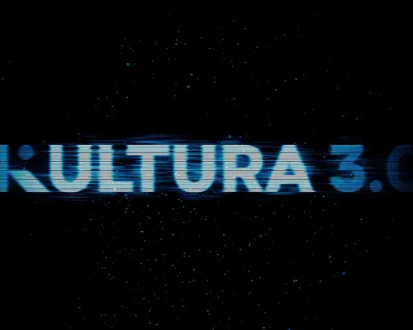 Napis "KULTURA 3.0" z efektem glitch, jakby zepsuty sygnał.
